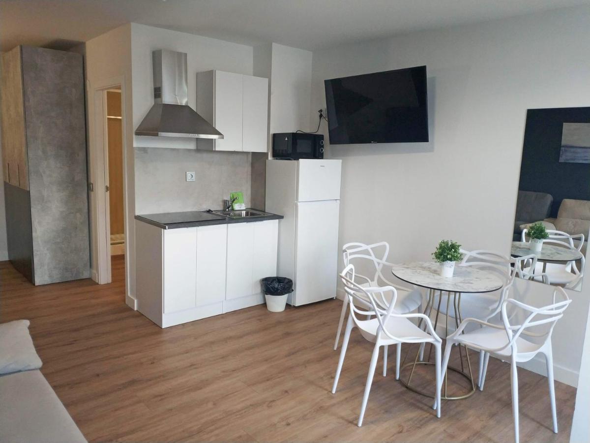 Apartamentos Hi Apartaments Santander 3000 Maliaño Екстериор снимка