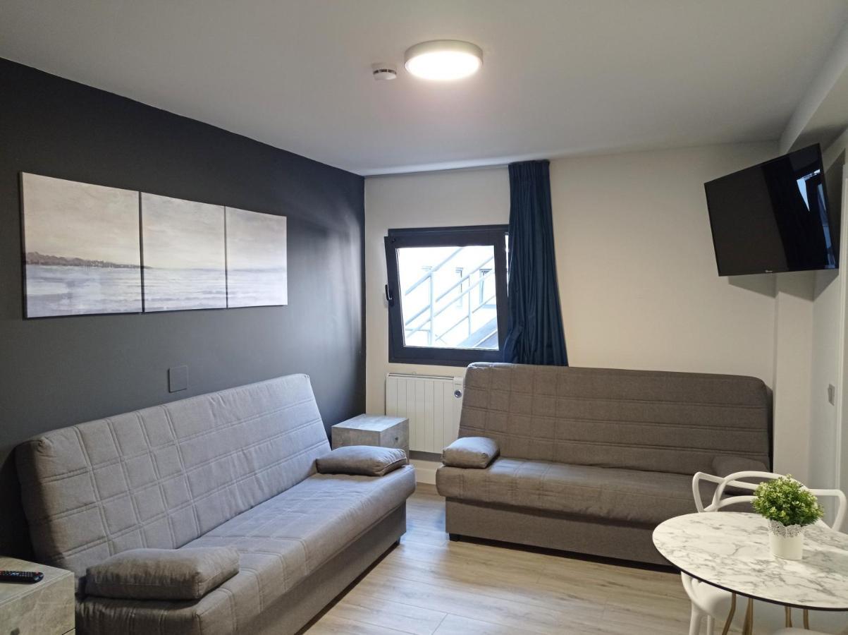 Apartamentos Hi Apartaments Santander 3000 Maliaño Екстериор снимка