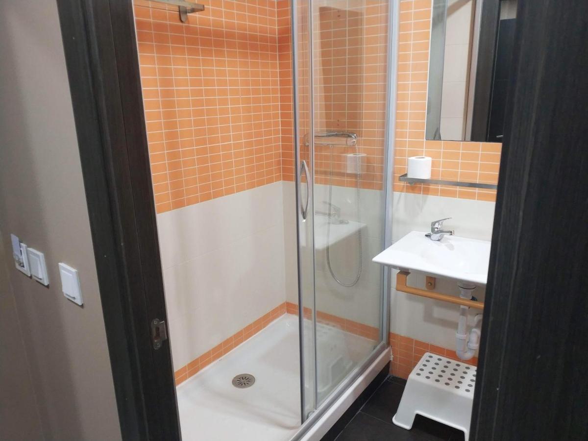 Apartamentos Hi Apartaments Santander 3000 Maliaño Екстериор снимка